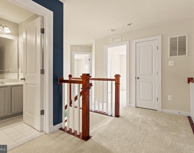 1112 Saxton Drive - Photo Thumbnail 31