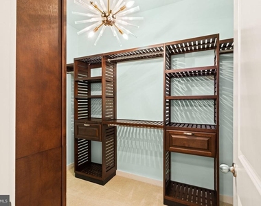 1112 Saxton Drive - Photo Thumbnail 28