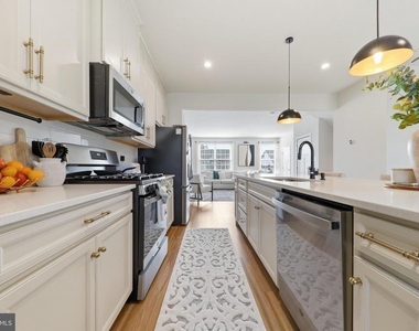 7234 Bodkin Way - Photo Thumbnail 12