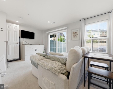 7234 Bodkin Way - Photo Thumbnail 5