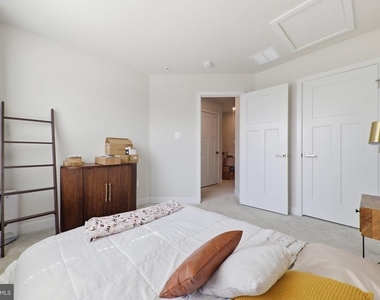 7234 Bodkin Way - Photo Thumbnail 32
