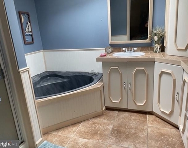 25940 Starboard Drive - Photo Thumbnail 14