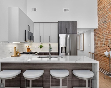 2440 Ontario Road Nw - Photo Thumbnail 6