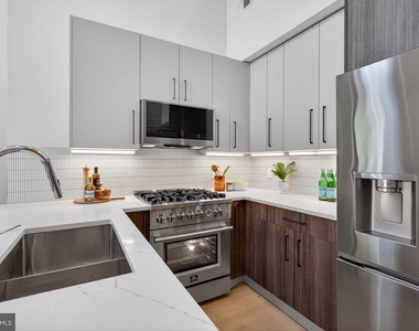 2440 Ontario Road Nw - Photo Thumbnail 14