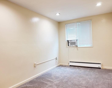 2901 Gainesville Street Se - Photo Thumbnail 7
