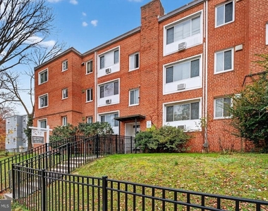 2901 Gainesville Street Se - Photo Thumbnail 1