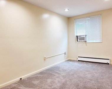 2901 Gainesville Street Se - Photo Thumbnail 10