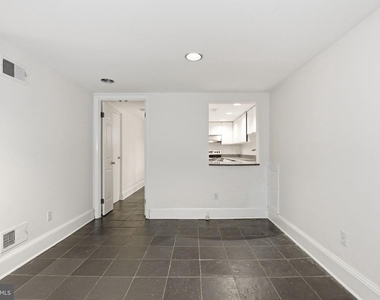 308 East Capitol Street Ne - Photo Thumbnail 12