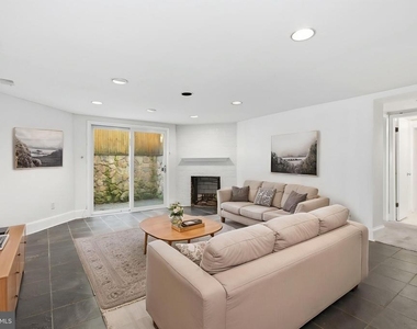 308 East Capitol Street Ne - Photo Thumbnail 16