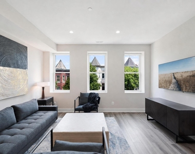 38 Randolph Place Nw - Photo Thumbnail 2