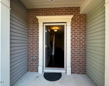 519 Brier Crossings Loop - Photo Thumbnail 2