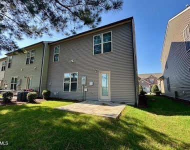 519 Brier Crossings Loop - Photo Thumbnail 17