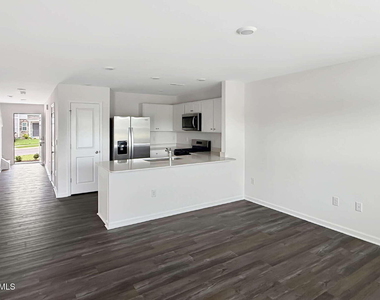 108 Clementine Street - Photo Thumbnail 10