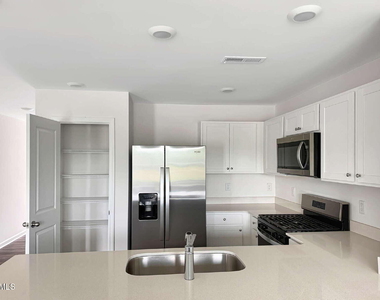 108 Clementine Street - Photo Thumbnail 6