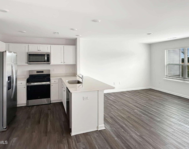 108 Clementine Street - Photo Thumbnail 3