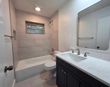 10909 Hillside Oak Ln - Photo Thumbnail 12