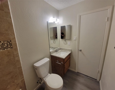 12303 Alderbrook Dr - Photo Thumbnail 11