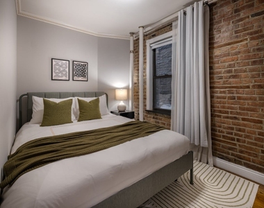 Copy of 115 Mulberry Street, Unit 2f - Photo Thumbnail 11