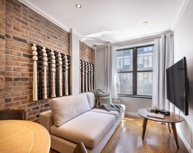 Copy of 115 Mulberry Street, Unit 2f - Photo Thumbnail 4