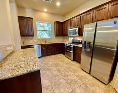 12437 Gray Camlet Ln - Photo Thumbnail 8