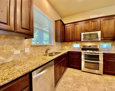 12437 Gray Camlet Ln - Photo Thumbnail 9