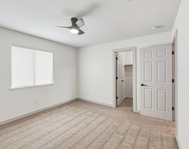 211 Banner Ave - Photo Thumbnail 13