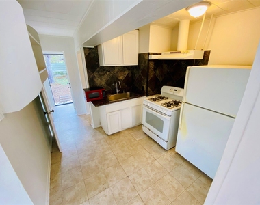 6501 Ponca St - Photo Thumbnail 3