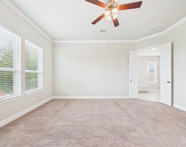 111 Tabago Ct - Photo Thumbnail 23