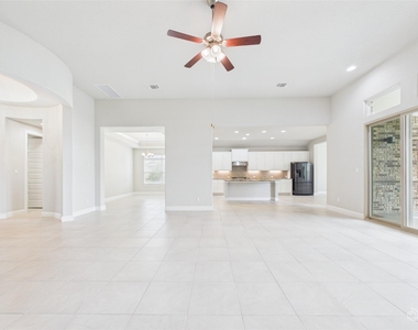 111 Tabago Ct - Photo Thumbnail 11