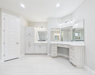 111 Tabago Ct - Photo Thumbnail 27