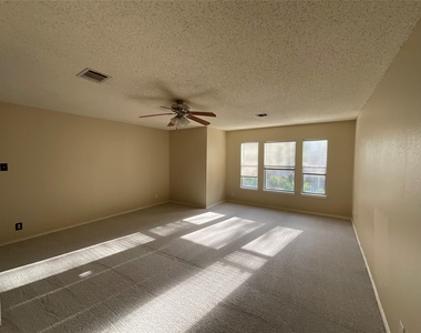 1172 Southern Pl - Photo Thumbnail 18