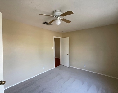 1172 Southern Pl - Photo Thumbnail 27