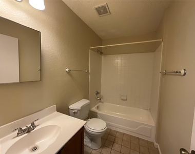 1172 Southern Pl - Photo Thumbnail 19
