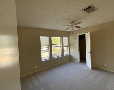 1172 Southern Pl - Photo Thumbnail 26