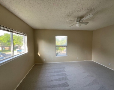 1172 Southern Pl - Photo Thumbnail 21