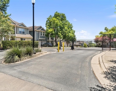 411 W St Elmo Rd - Photo Thumbnail 28