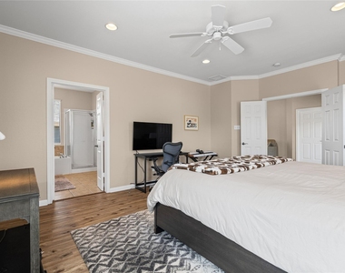 411 W St Elmo Rd - Photo Thumbnail 16