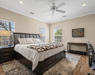411 W St Elmo Rd - Photo Thumbnail 15