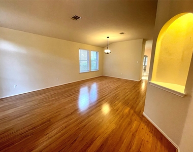 4213 Walling Forge Dr - Photo Thumbnail 3