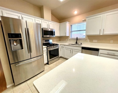 4213 Walling Forge Dr - Photo Thumbnail 10