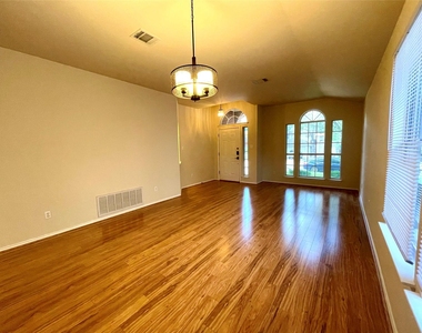 4213 Walling Forge Dr - Photo Thumbnail 5