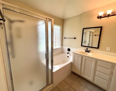 4213 Walling Forge Dr - Photo Thumbnail 16