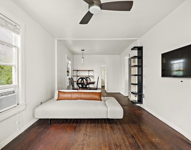 1710 Haskell St - Photo Thumbnail 7