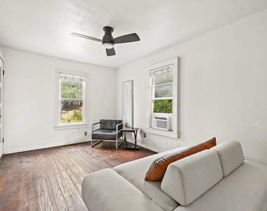1710 Haskell St - Photo Thumbnail 5