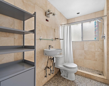 1710 Haskell St - Photo Thumbnail 19