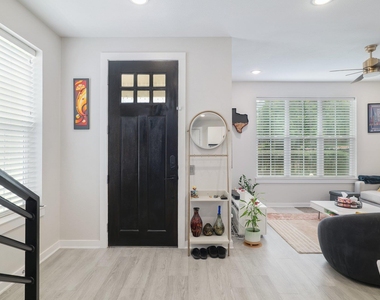 2624 Metcalfe Rd - Photo Thumbnail 2