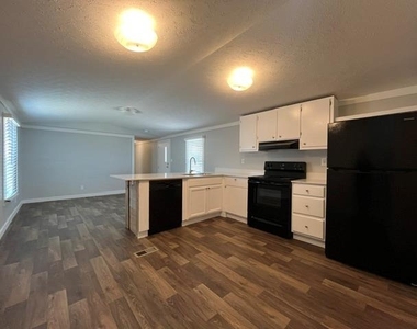 121 Sunflower Rd - Photo Thumbnail 2