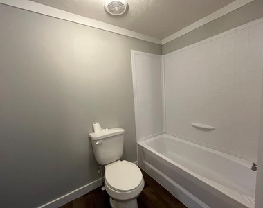 121 Sunflower Rd - Photo Thumbnail 8