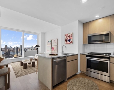 22-44 Jackson Avenue - Photo Thumbnail 1