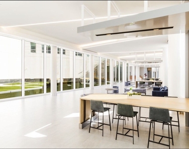 22-44 Jackson Avenue - Photo Thumbnail 6